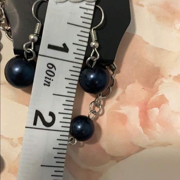 Silvertone long necklace and earring set 5 for $20 - Picture 5 of 5